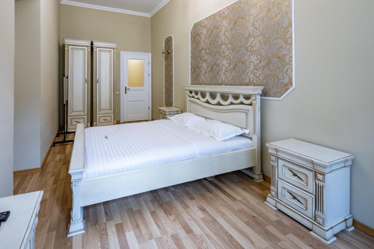 Romari Сербська 9 Apartment Lviv Exterior photo