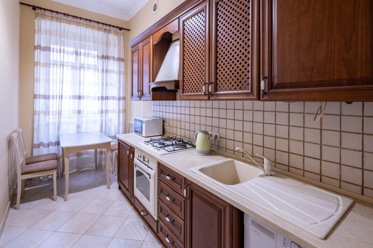 Romari Сербська 9 Apartment Lviv Exterior photo